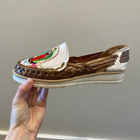 Handmade Leather Virgin Mary Sandals, Guadalupe Leather Shoes Made in Mexico - Picture 2 of 6